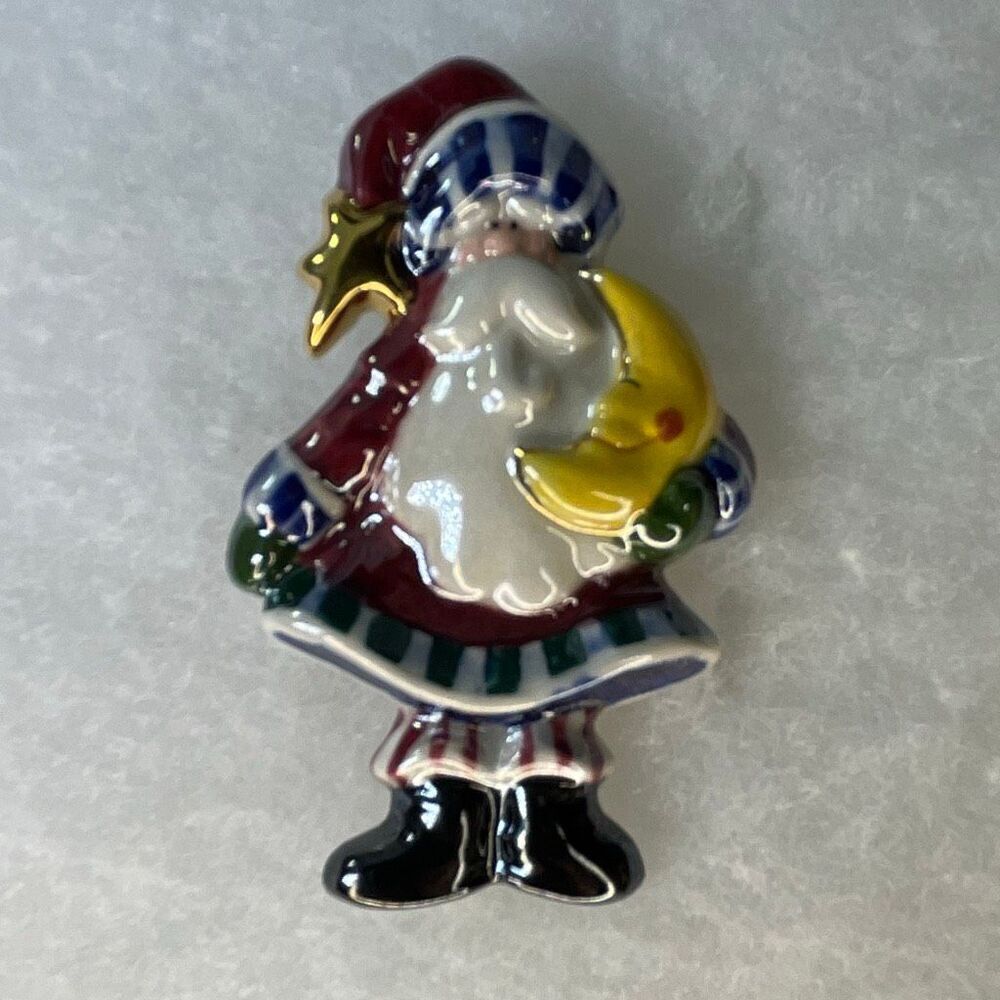 Vintage Russian Style TBC Ceramic Santa brooch.